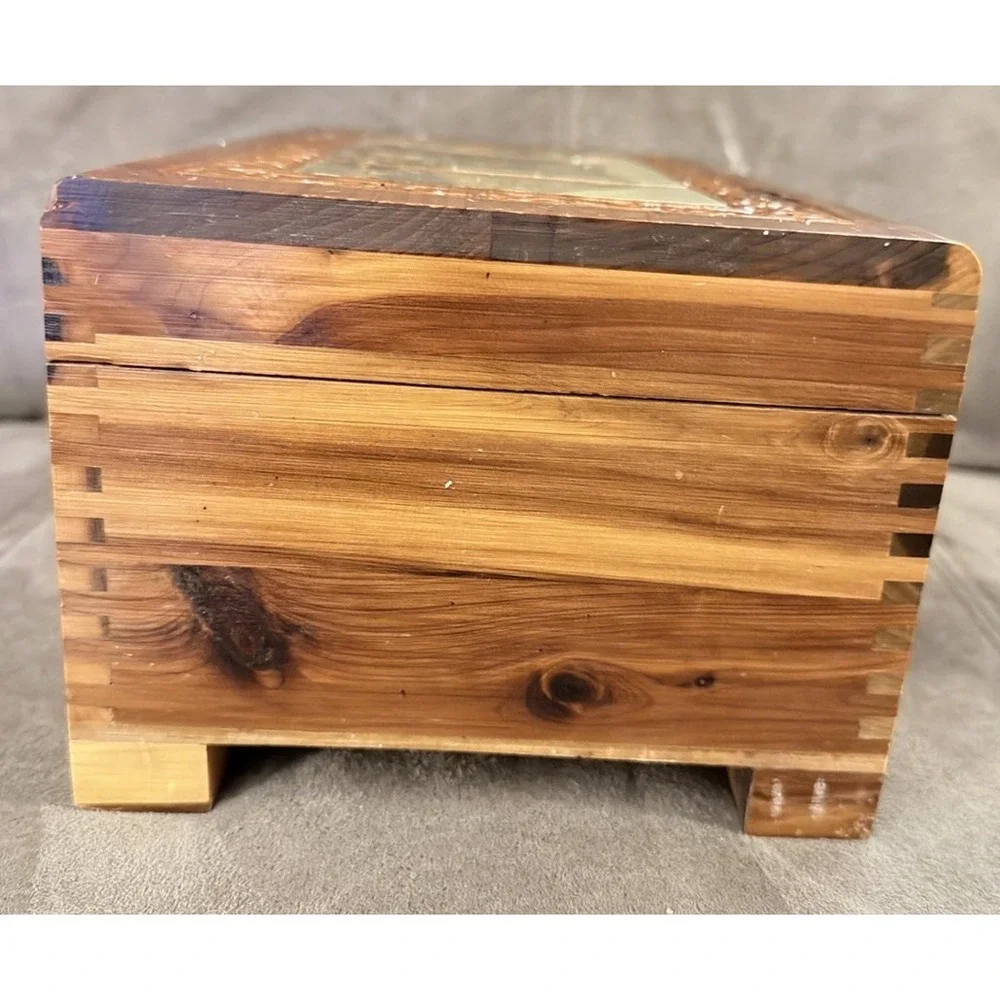 mirrored cedar jewelry box w/tongue in groove design 10.5